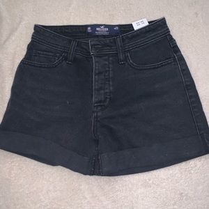 Women’s Hollister shorts